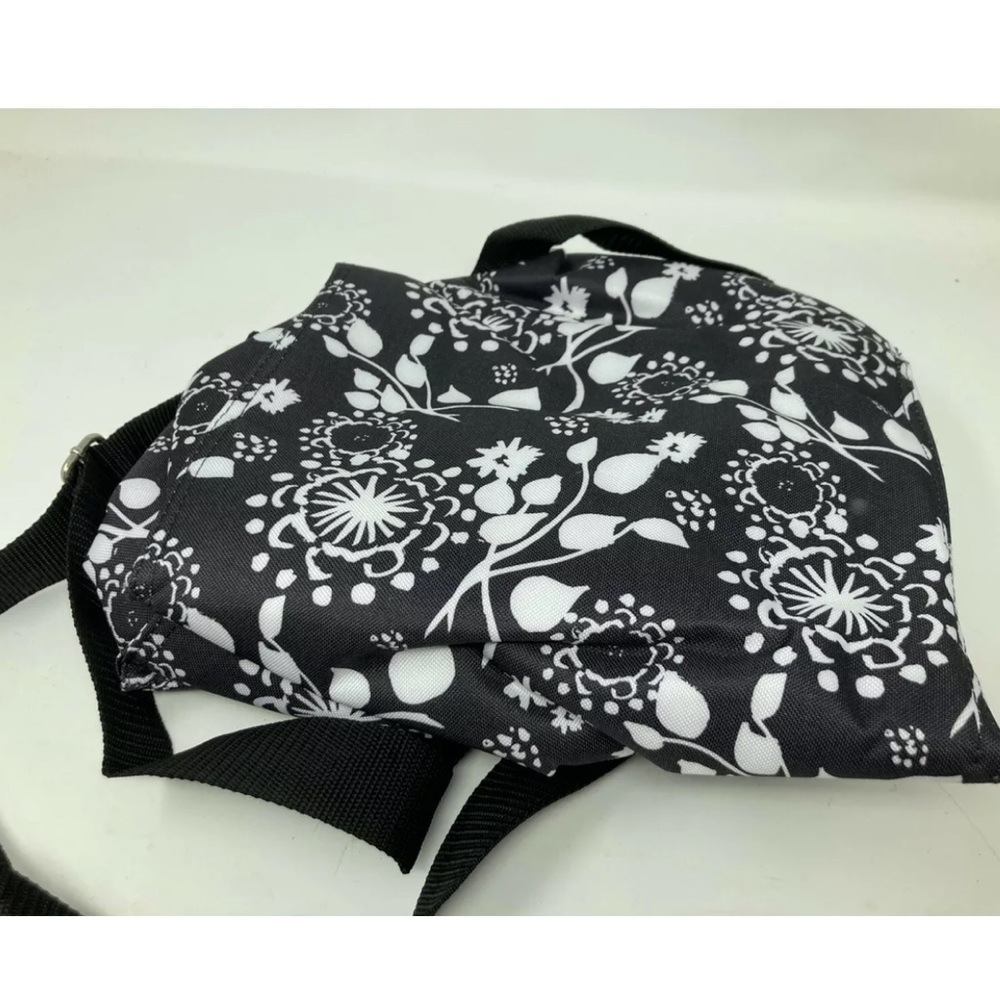 Thirty One Out N’ About Thermal #4087 BLACK FLORAL BRUSHSTROKES NIP - Picture 7 of 8